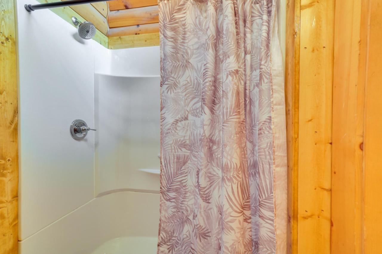 Lovely Gatlinburg Cabin With Private Hot Tub! Kültér fotó
